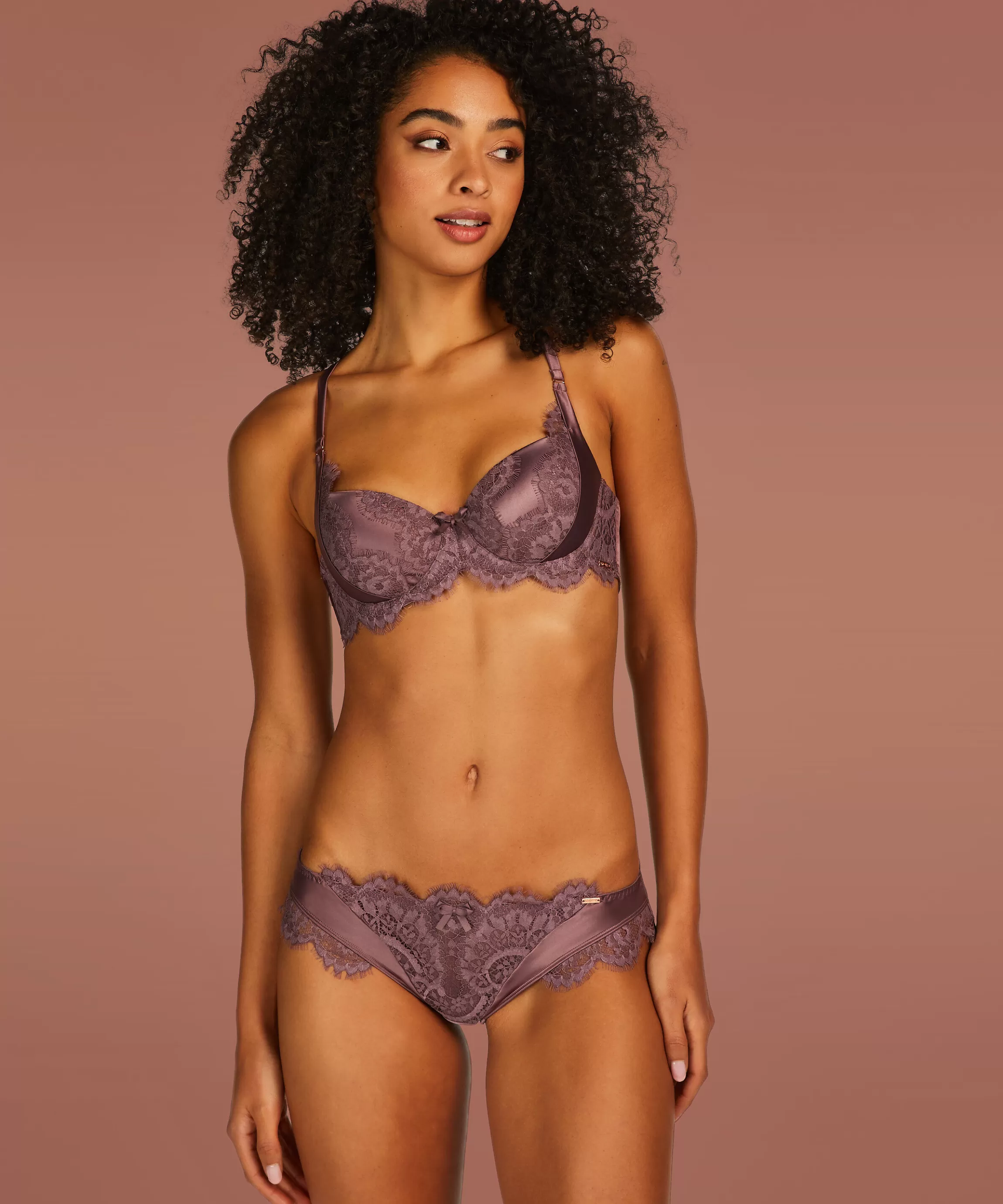 Hunkemöller Brazilians & V-Shapes*Brazilian Hannako Paars