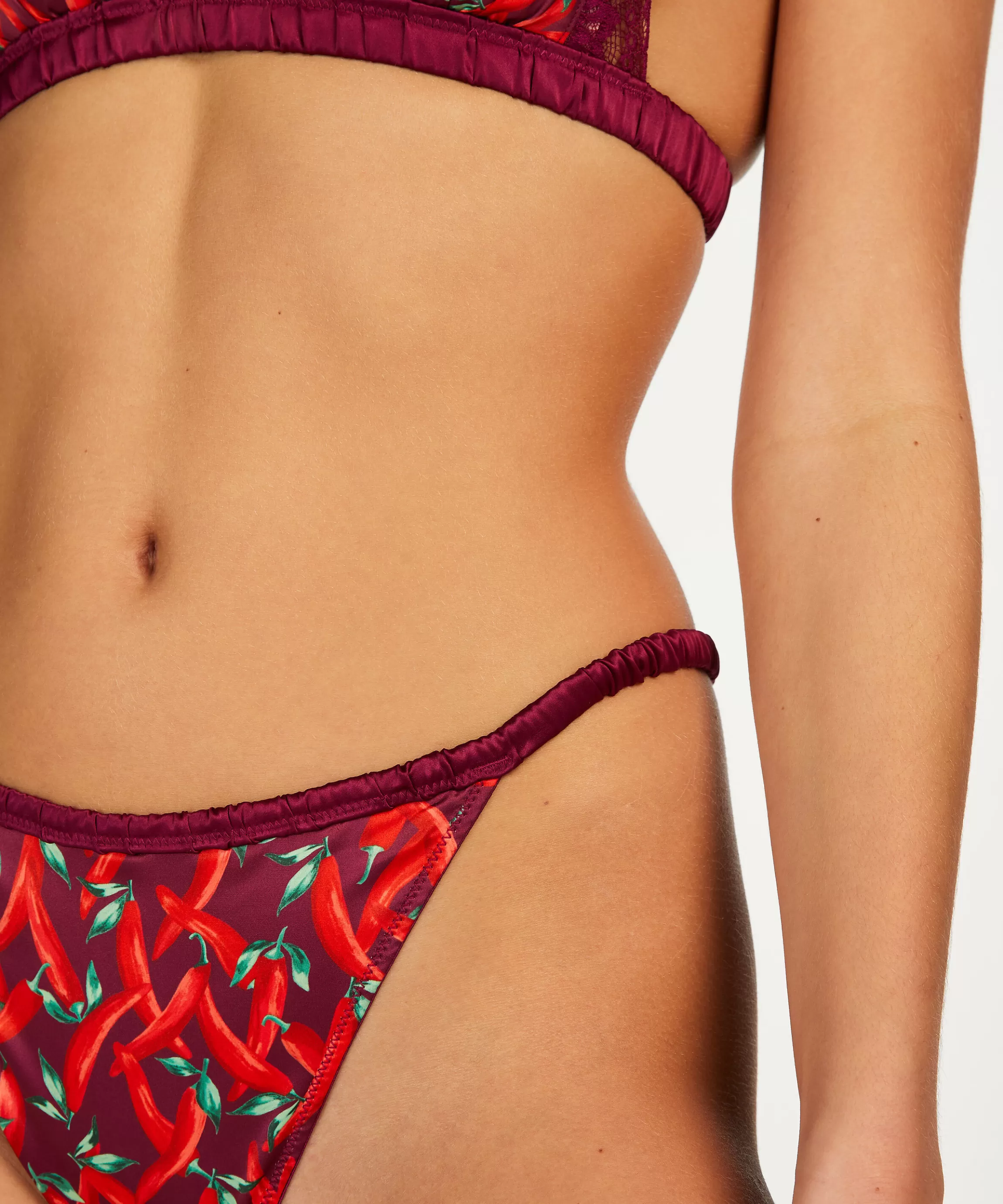 Hunkemöller Brazilians & V-Shapes*Hoog Uitgesneden Brazilian Harper Paars