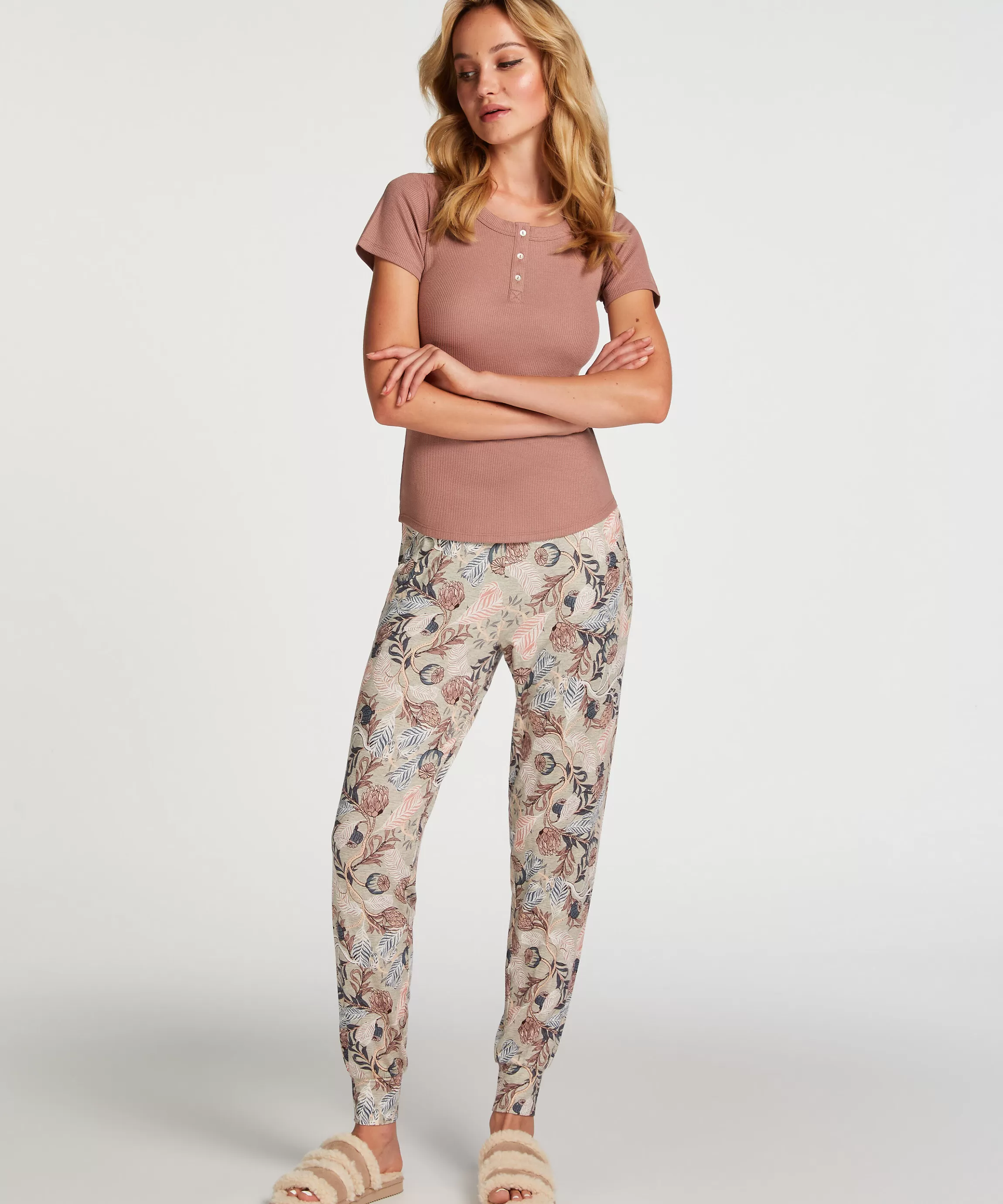 Hunkemöller Pyjama'S*Pyjama Top Henley Bruin