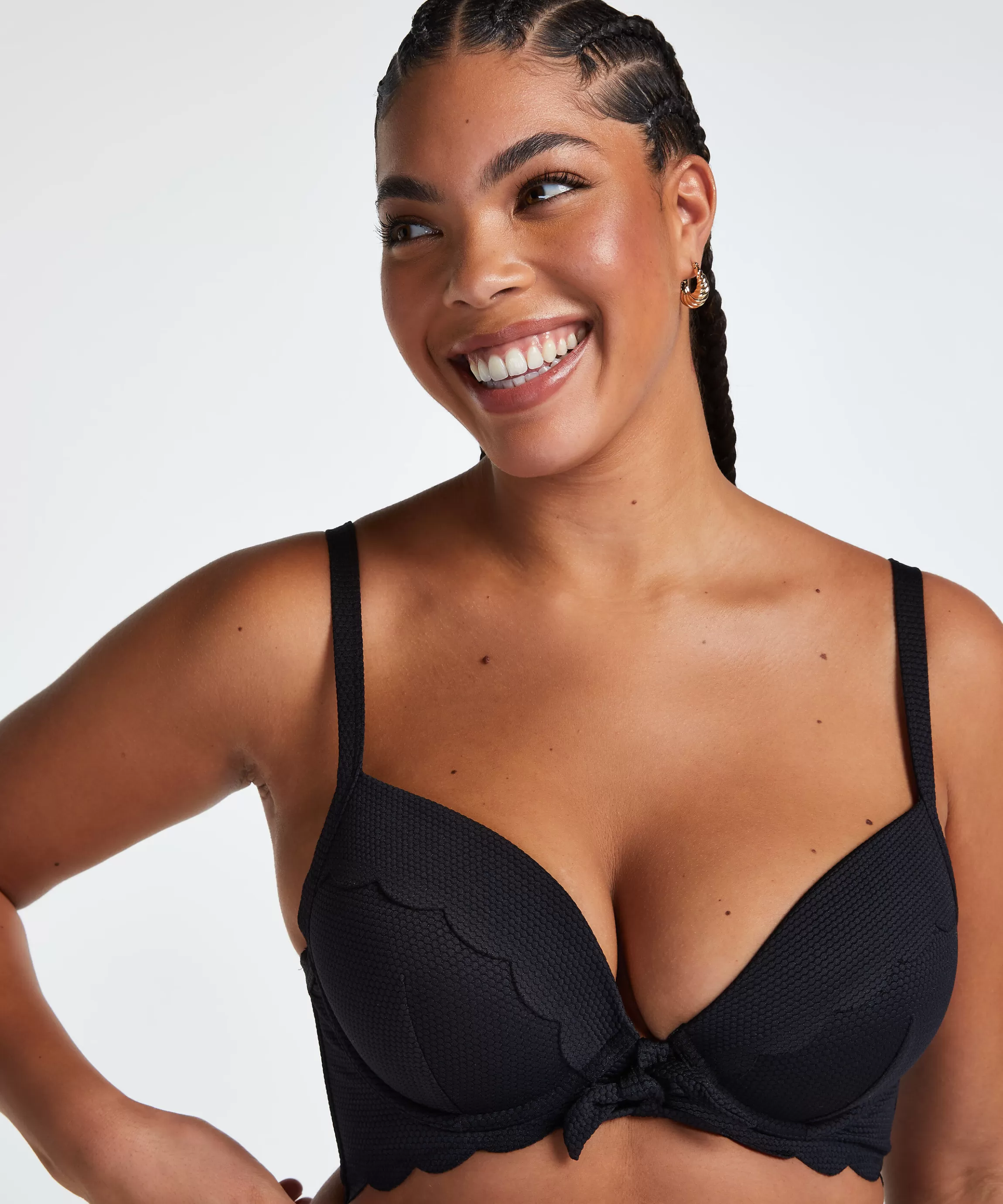 Hunkemöller Bikini'S*Voorgevormde Beugel Bikinitop Scallop Zwart