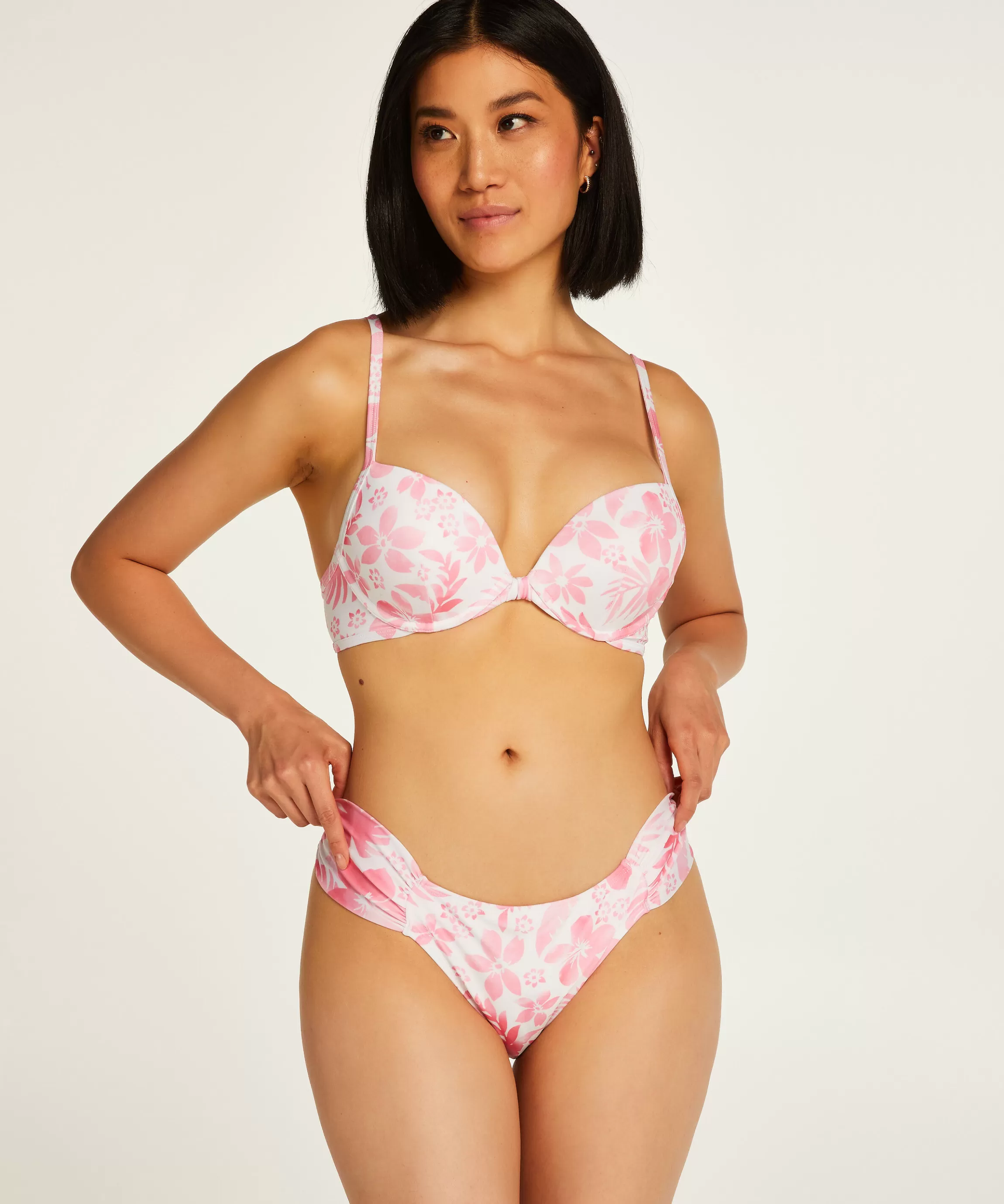 Hunkemöller Bikini'S*Voorgevormde Bikinitop Met Beugel Tropical Zwart
